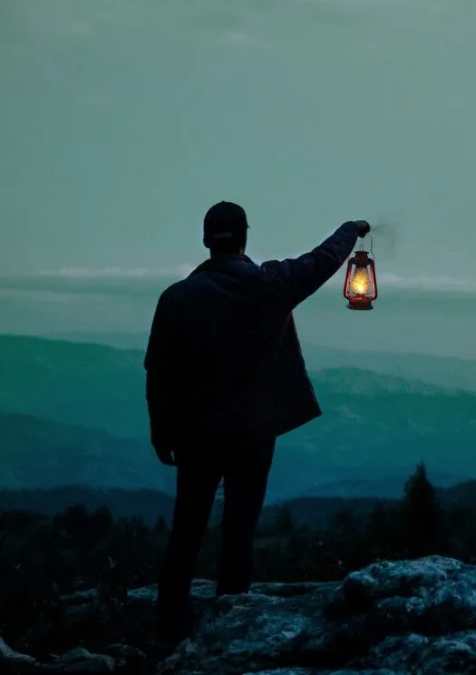 LED LANTERN - 9 IN